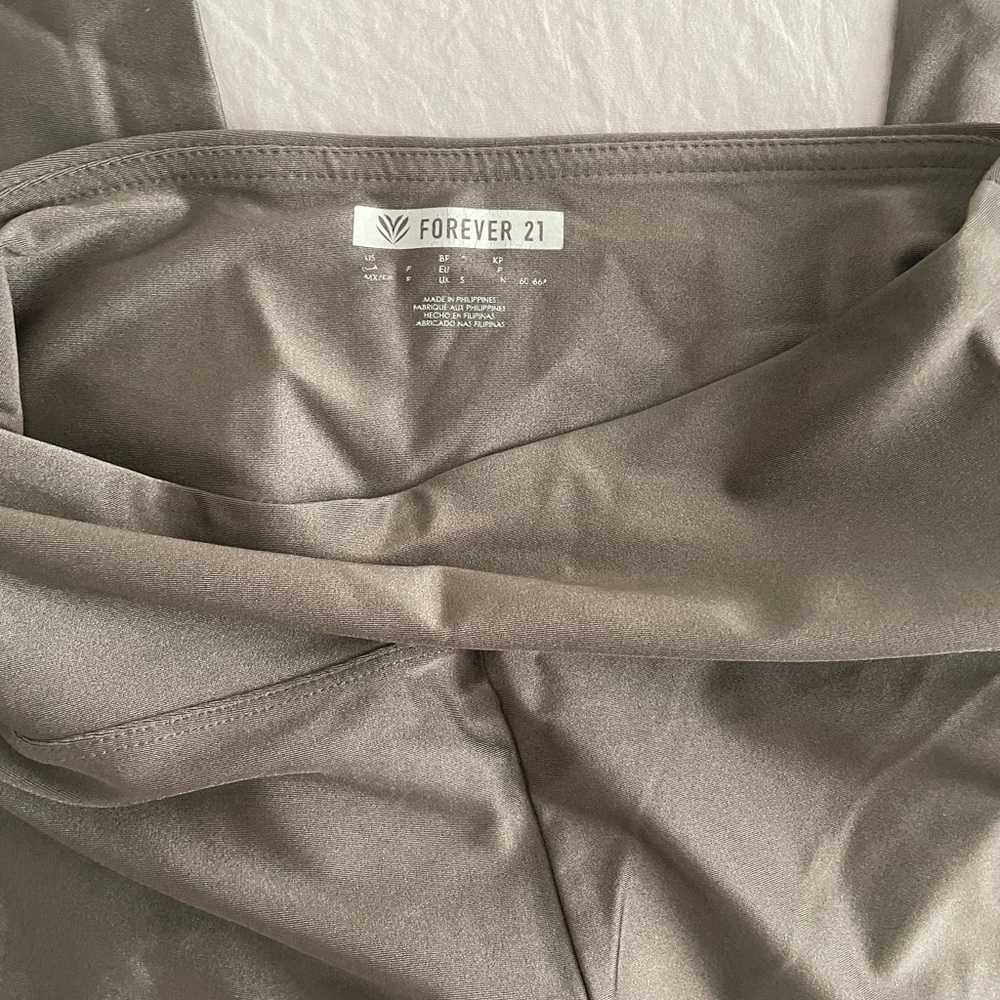 Forever21 Active High Rise Metallic Shine leggings